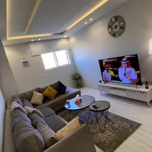 موقع مميز بدخول ذكي في حي حطين بالقرب من البولفارد شقة